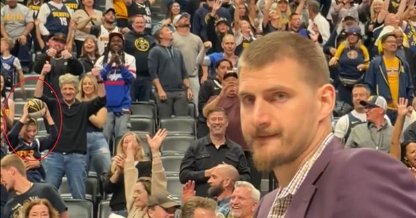 Jokić ukrao šou u civilu: Denver "oduvao" Oklahomu, a Nikola jednim potezom oduševio Ameriku /VIDEO/