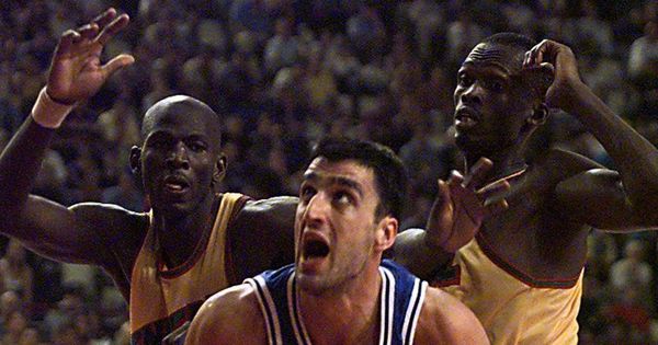 Rečenica koja mu je promenila život: Grčka legenda otkrila Maljkovićevu brutalnu lekciju! Jednim potezom ga "skockao", a evo šta je Dominik Vilkins radio u senci!