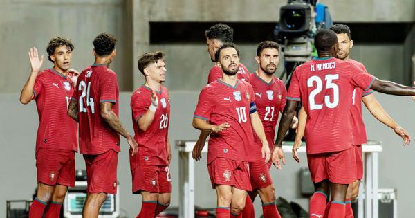 Zavirite u mundijalsku bazu Portugalaca na Floridi: Elitni kompleks, tereni kraj jezera sa krokodilima i obezbeđenje kao na holivudskom filmu /VIDEO/