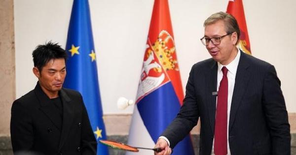 Vučić: Kad zamolim Đokovića za reket, on uvek obezbedi
