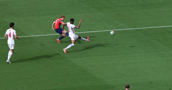 Gol turnira! Ovako je Šjelderup majstorski probušio Engleze u četvrtfinalu Svetskog prvenstva /VIDEO/