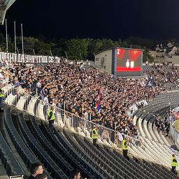 "Grobari" zagrmeli pre meča sa AEK-om: "Uprava napolje", na udaru Vazura i Vučelić /VIDEO/