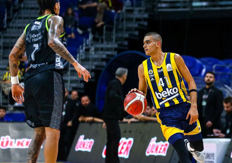 Fener se oporavio od Partizana, Madar dominirao pred Zvezdu: Efes rutinski do novog trijumfa!