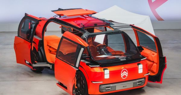 Sitroen je napravio ludi kombi sa spavaćom sobom i bioskopom: ELO koncept ima i sličnosti sa legendarnim Meklarenom F1 /GALERIJA/