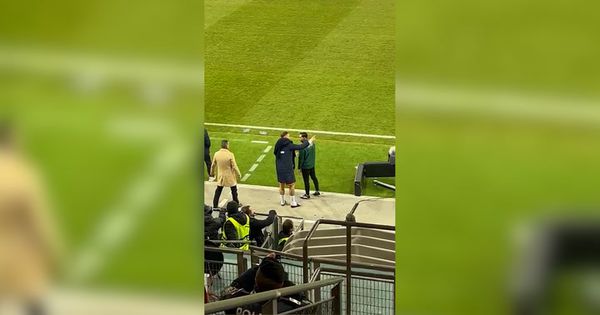 Burna reakcija Arnautovića - ovako je fudbaler Crvene zvezde objašnjavao da nije bio ofsajd!