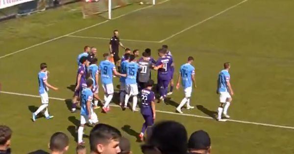 Ovo se ne viđa svaki dan: Hrvat razbesneo protivnike, pa odlučio da namerno da autogol /VIDEO/