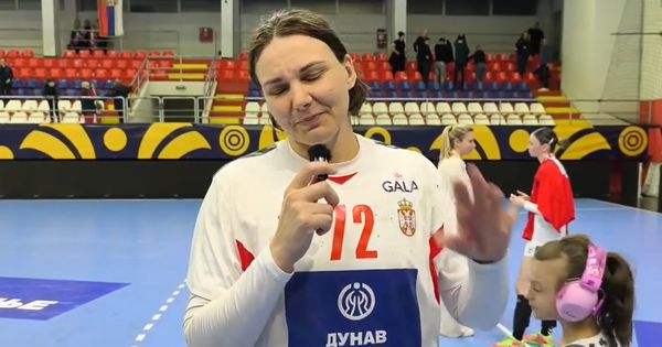 Legendarna Dragana Cvijić se kroz suze oprostila od Srbije: Ne mogu... sa mnom ili bez mene, Srbija će uvek biti najbolja na svetu /VIDEO/