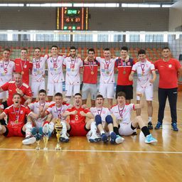 Vojvodina prvak Srbije: Juniori iz Novog Sada podigli trofej, evo ko je MVP