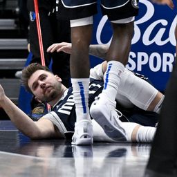 Luka Dončić pokušao kao Jokić, pa se obrukao: Probao je atraktivno, a lopta završila u petom redu tribina /VIDEO/