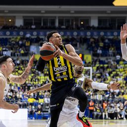 Fener neprikosnoven i kad Gudurić ne igra najbolje: Kanarinci na pobedu od prvog mesta!