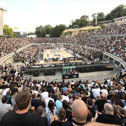 A u Atini, spektakl kao na Tašu: Partizan dobio poziv da učestvuje na turniru velikana! Igraće se na legendarnom stadionu pred 40.000 navijača!