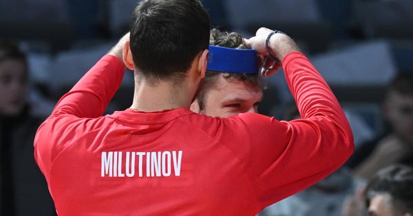 Milutinov Vezenkovu: Deprimiraš me, moram kod psihologa!