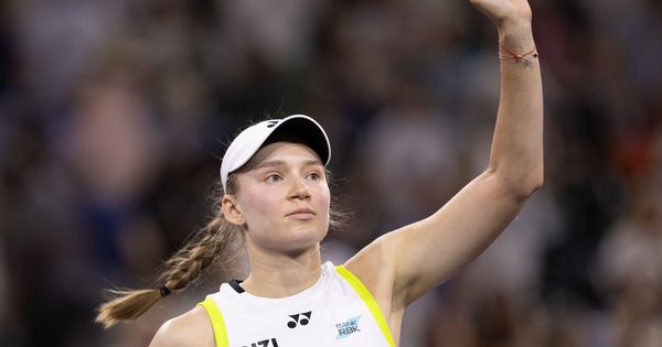 Ribakina rutinski do osmine finala - pala i Marta Kostjuk!