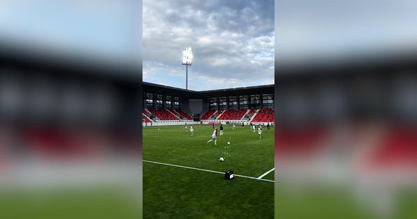Atmofera na stadionu “Dubočica” 40 minuta pre početka utakmice Srbija - Italija