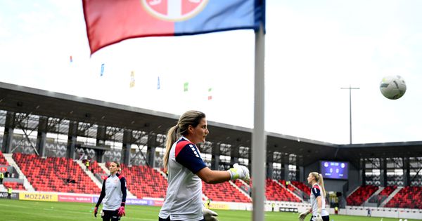 SRBIJA – ITALIJA Zagrmela himna "Bože pravde", počeo meč u Leskovcu! /VIDEO/