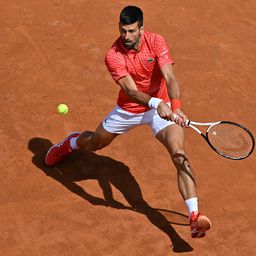 Đoković je u osmini finala Rima: Novak se namučio protiv Bugarina, šokirao drugim setom - pa pobedio