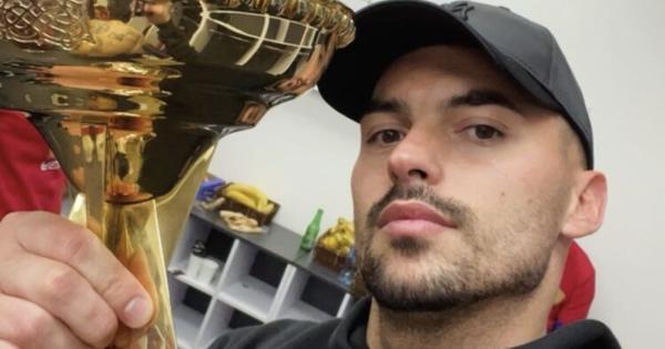 Suspendovani Nemanja Radonjić podigao pehar /FOTO/
