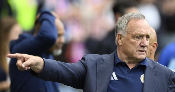 Dik Advokat zaplakao tokom utakmice s Nemačkom