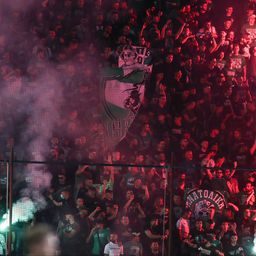 Srbi u svlačionici, ispred stadiona pucnjava! Ima ranjenih, desetine navijača uhapšeno /VIDEO/