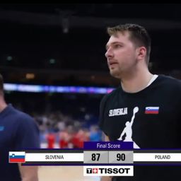 Dončić VAN SEBE nakon ispadanja sa EP! Luka napao sudije posle meča, Srbija je sve mogla da pročita sa usana /VIDEO/