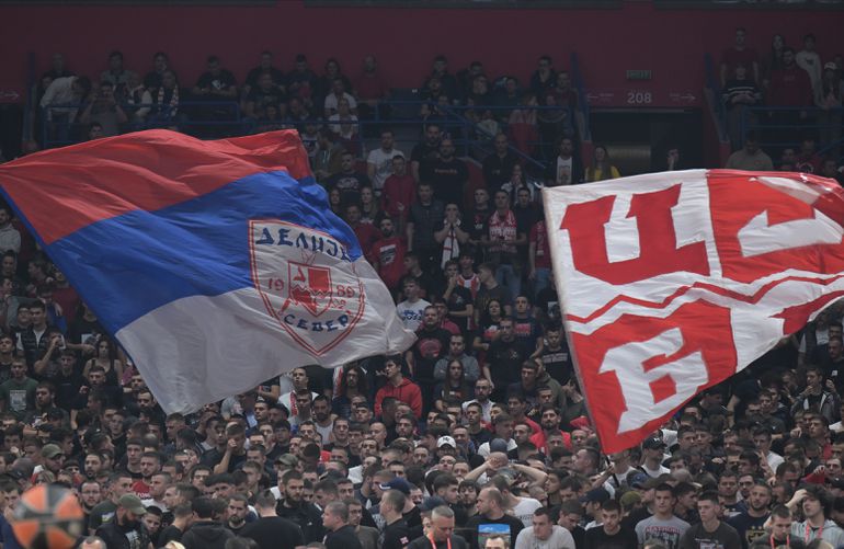 Aca Lukas u ekstazi zbog Zvezde: Ovo je najluđa scena iz Arene /FOTO/