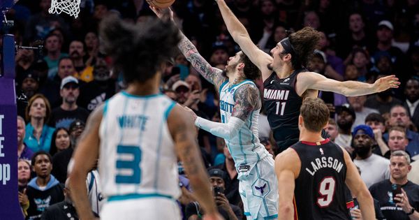 Drama, prljav potez, povreda, produžetak, čak je prenos TV "puk'o": Ludilo kakvo NBA ne pamti, Nikola Jović gledao kako Majami “prosipa” nemoguće i ispada!