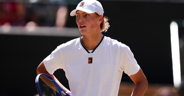Teniski svet bruji o romansi dece legendi: Ćerka Rodžera Federera u vezi sa sinom njegovog nekadašnjeg ljutog rivala? /FOTO/