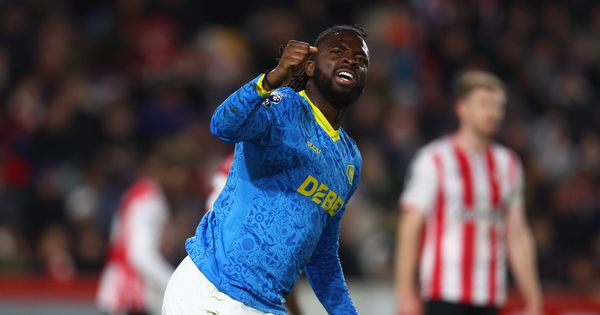 Brentford imao pobedu u rukama, ali borbeni Vulvsi izvukli bod u Londonu! /VIDEO/