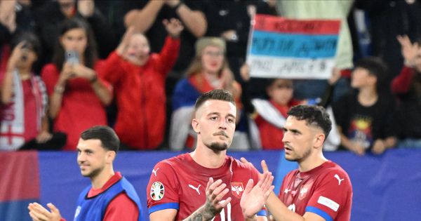 "Majstore, izvoli teren da te konačno vidimo!" Paunović vratio čoveka koji je svima dobar osim Srbiji /VIDEO/