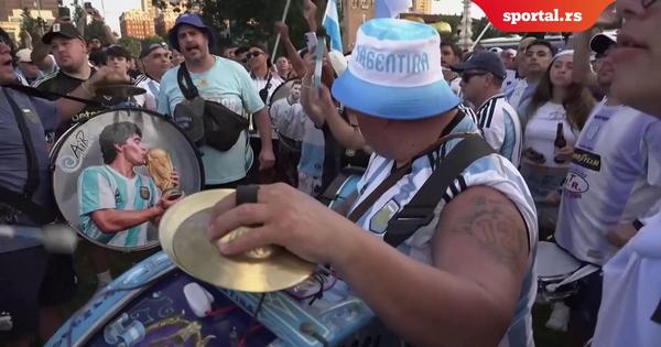 Njujork u bojama Argentine! Navijači napravili spektakl pred duel sa Alžirom