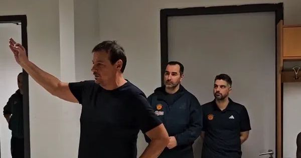 Atamanov neobičan govor pred igračima: Psovali su mi majku, vi ste odgovorili na pravi način /VIDEO/