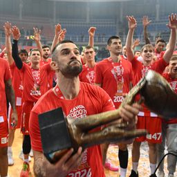 Branko Lazić spreman da "hapsi" igrače Bajerna: Odmorili smo, spremni smo! /VIDEO/