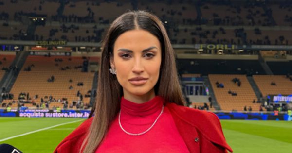 Lepa italijanska novinarka obasuta pohvalama zbog veze sa mlađim asom Milana /FOTO/