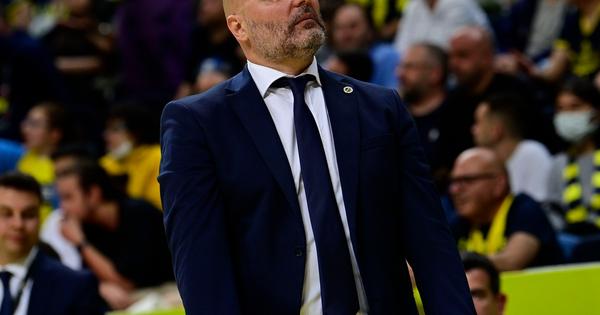 Preokret u poslednji čas: Sale Đorđević preuzima crno-bele!