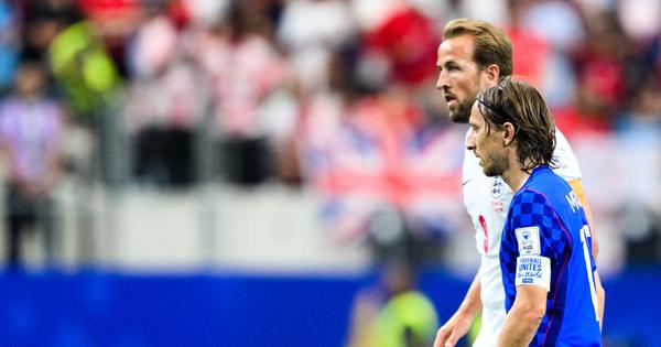 Modrić nosio drugačiji dres od ostalih Hrvata! Luka u posebnoj opremi, evo šta se krije iza cele priče /FOTO/