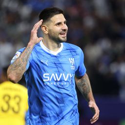 Mitrović se šali po Arabiji! Nova dva maestralna gola Srbina /VIDEO/