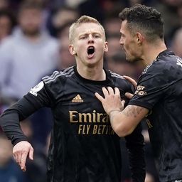 ARSENAL NE DA TITULU Nestvaran meč protiv Aston Vile, šokantan preokret i trijumf zlata vredan