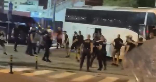 Haos u Novom Pazaru: Navijači se tukli sa policijom nakon utakmice Superlige! /VIDEO/