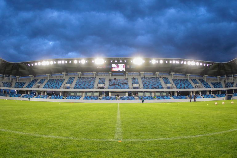 Svečano otvoren novi stadion: Loznica u trileru slavila na prvom meču na Lagatoru /FOTO/