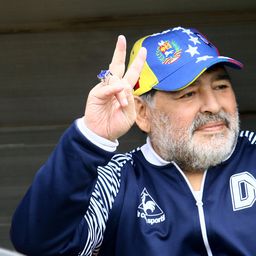 Maradonina ćerka u suzama! Porodica se plaši mafije nakon očeve smrti