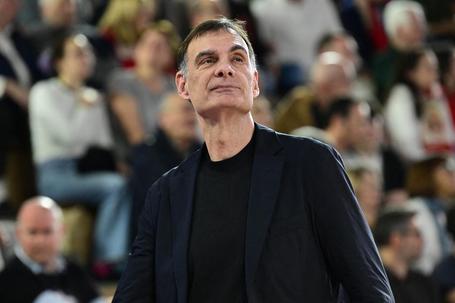 Novi Srbin potpisao za Olimpijakos! Grci izrekli drakonsku kaznu Dorsiju, pa momentalno doveli pojačanje