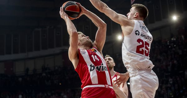 Vezenkov kao da nije bio povređen, a Olimpijakos ne prestaje da melje!