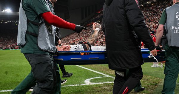 Noa Lang doživeo horor povredu, davali su mu kiseonik, a sada se oglasio odmah posle operacije! /FOTO/