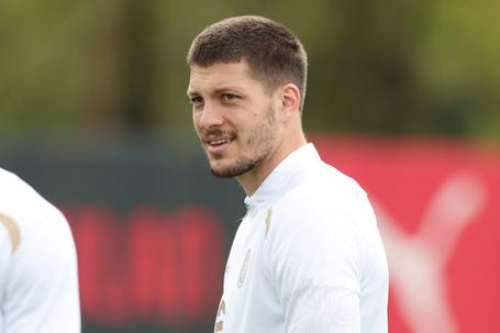 Srpski fudbaleri u fokusu: Jović ima milionsko obeštećenje u Atini, Vlahović može da se vrati u Juventus!