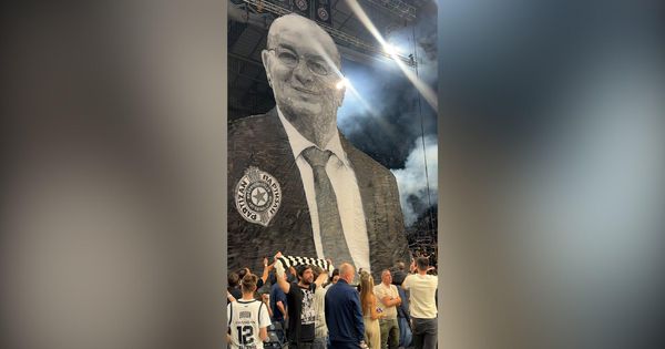 Koreografija u čast Duška Vujoševića!