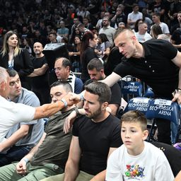 Arena je dupke puna, a Partizan bodri i jedno dobro poznato lice /FOTO/