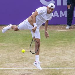 Ništa od Filipovog prvog ATP trofeja: Beretini slomio Krajinovića u finalu Kvinsa