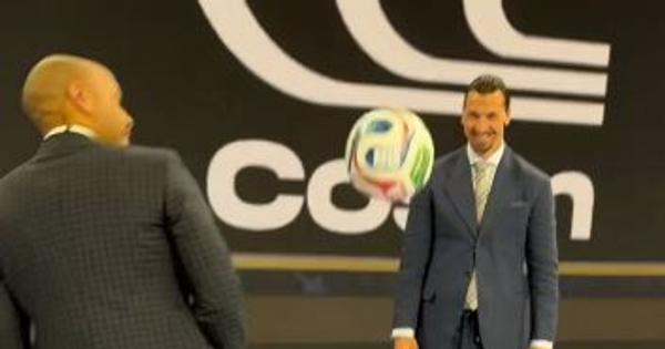 Kada su videli loptu, nisu mogli da odole: Anri i Ibrahimović zaigrali fudbal u studiju /VIDEO/