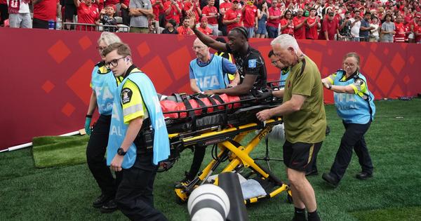 Kone uspešno operisan nakon teške povrede, iz bolničkog kreveta poslao poruku: Brzo se vraćam!