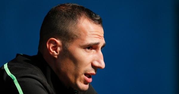 Raća Petrović najavio transfer bombu u Humskoj: Fudbaler Sparte iz Praga na pragu Partizana!